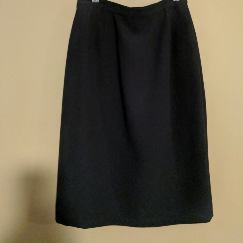 Grey skirt